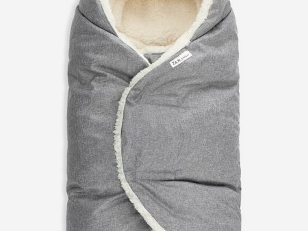 7AM Enfant Baby Nido Duvet Wrap in Grey For Sale